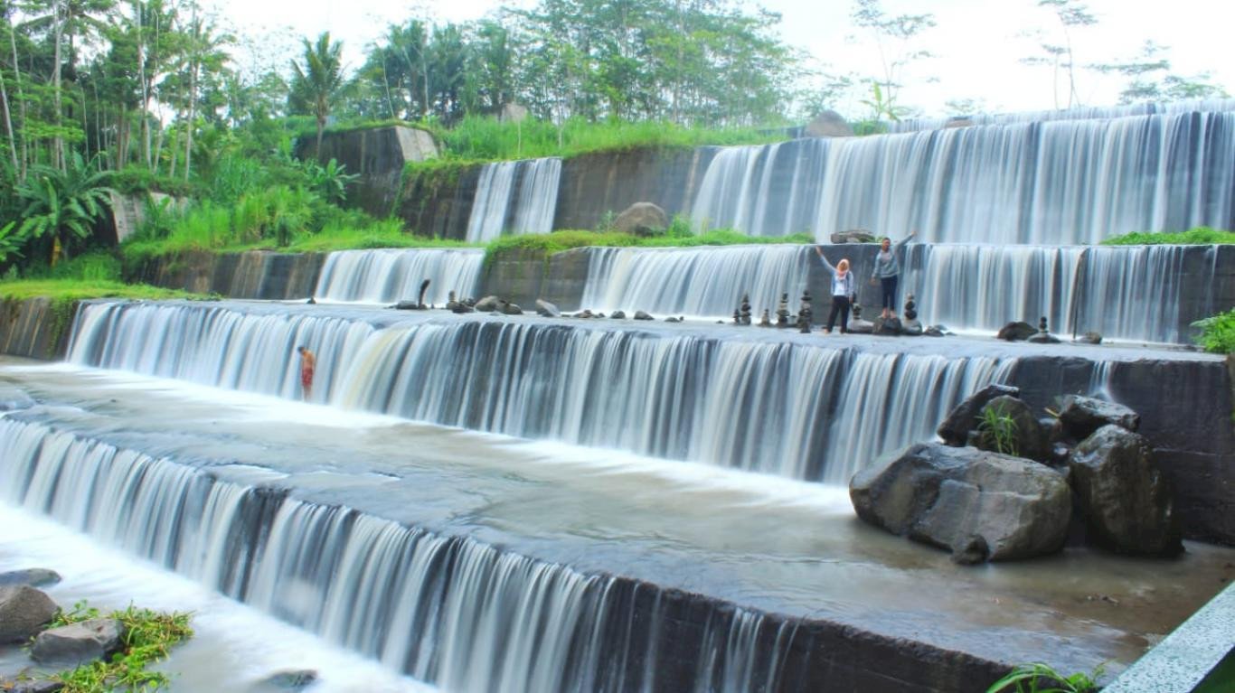 Berwisata Murah di Yogyakarta, Intip Keindahan Grojogan Watu Purbo dengan Biaya Terjangkau. Gambar : merdikorejosid.slemankab.go.id