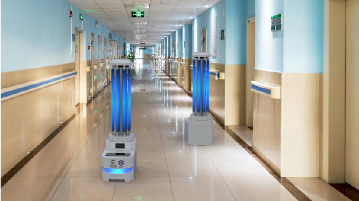 Telkom University Kembangkan Robot untuk Sterilkan Ruang Isolasi Pasien Corona. Gambar : detikinet