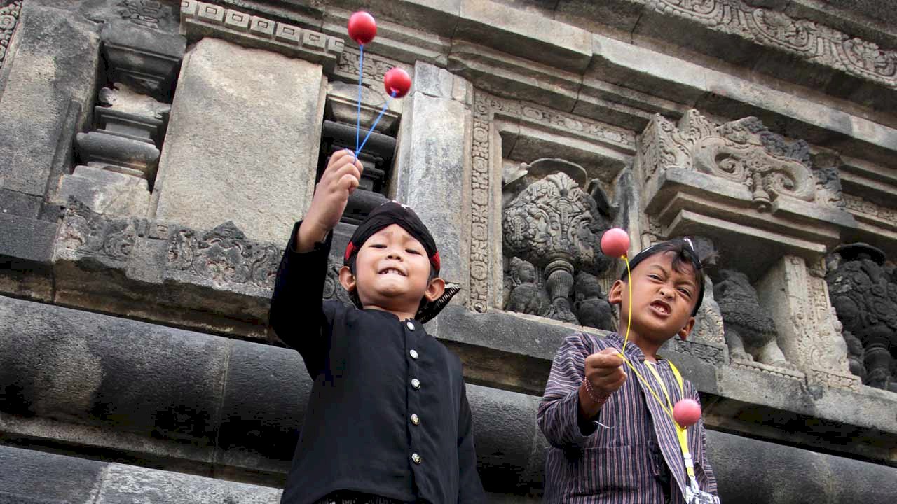 Dinas Pendidikan Gunungkidul Larang Lato-Lato Dibawa ke Sekolah. Gambar : foto : radarjogja