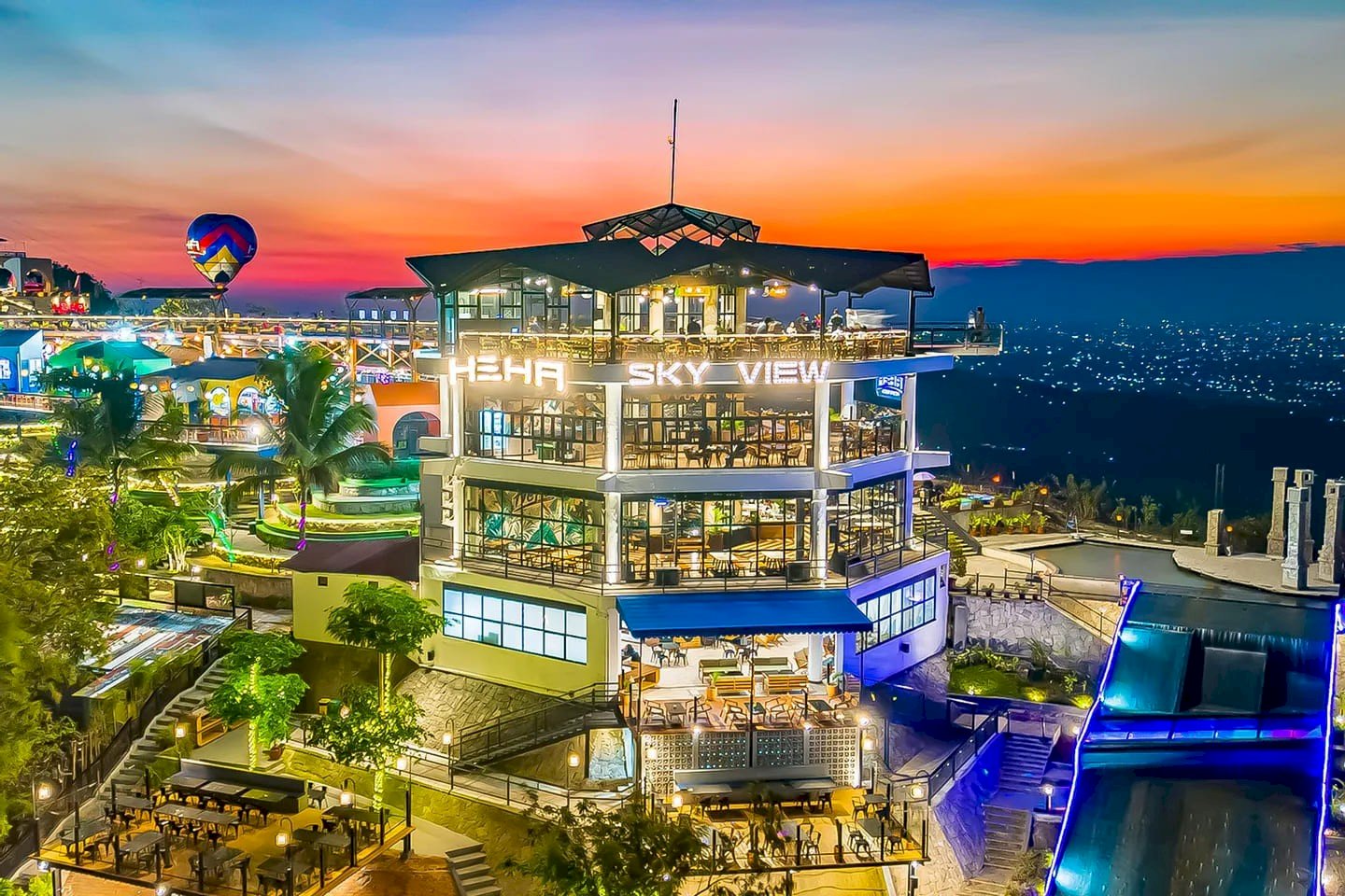HeHa Sky View Jogja: Spot Nongkrong Hits dengan Pemandangan Kota yang Bikin Terpana!. Gambar : ticket.com