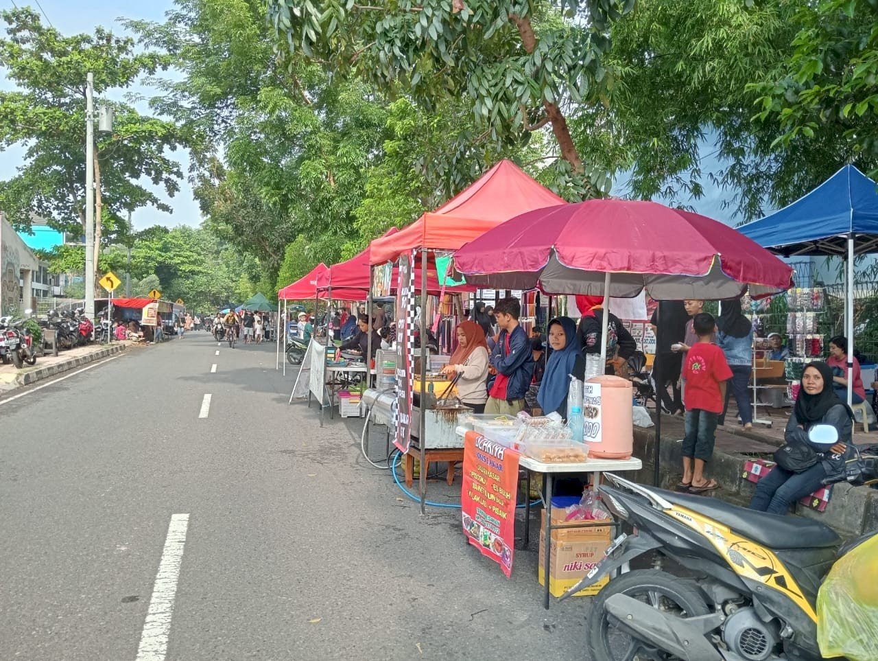 Hunting Takjil di Pasar Ramadhan Lembah UGM, Wajib Mampir!. Gambar : bernas.id