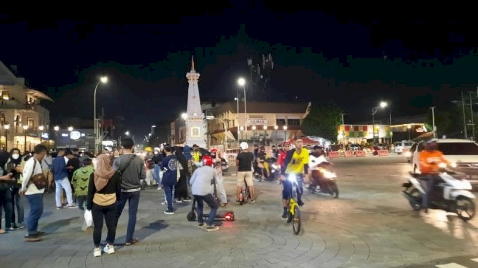 Malioboro Sambut Tahun Baru: Bebas Kendaraan dan Aman dengan Jalur Khusus Darurat. Gambar : 