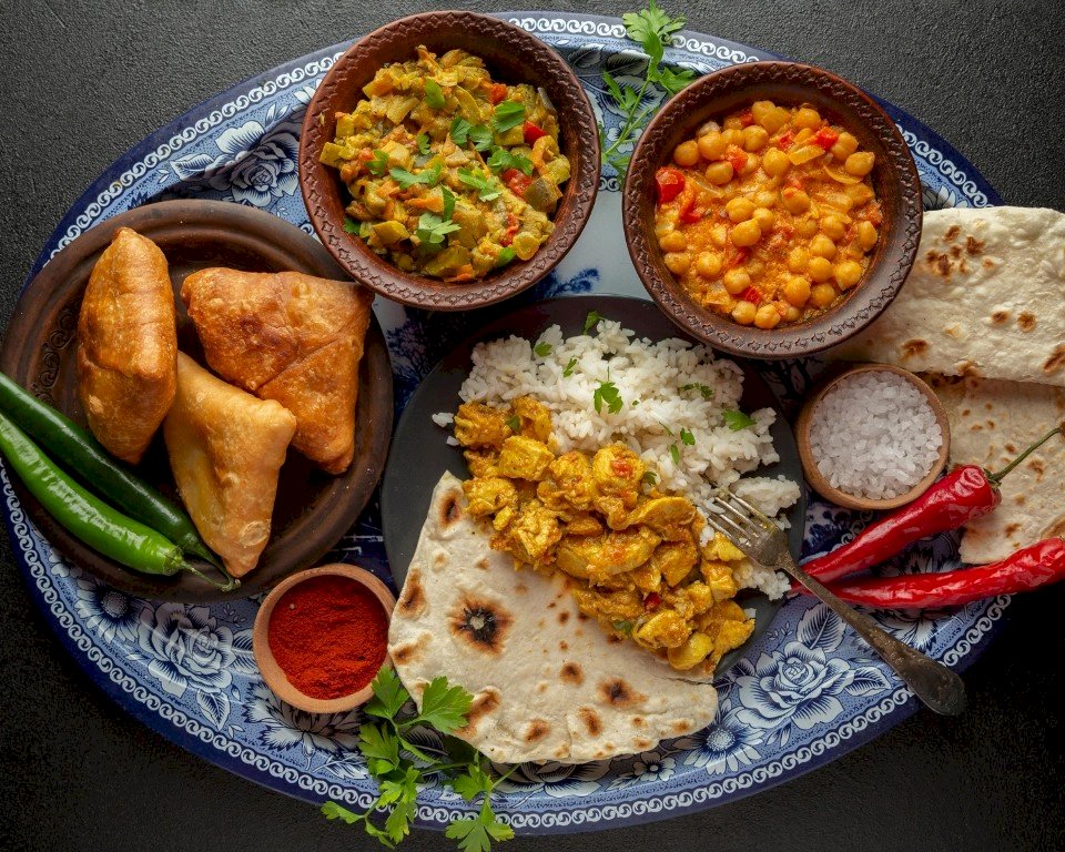 Rekomendasi Restoran India Terbaik di Yogyakarta: Menyediakan Aneka Makanan Khas India. Gambar : freepik