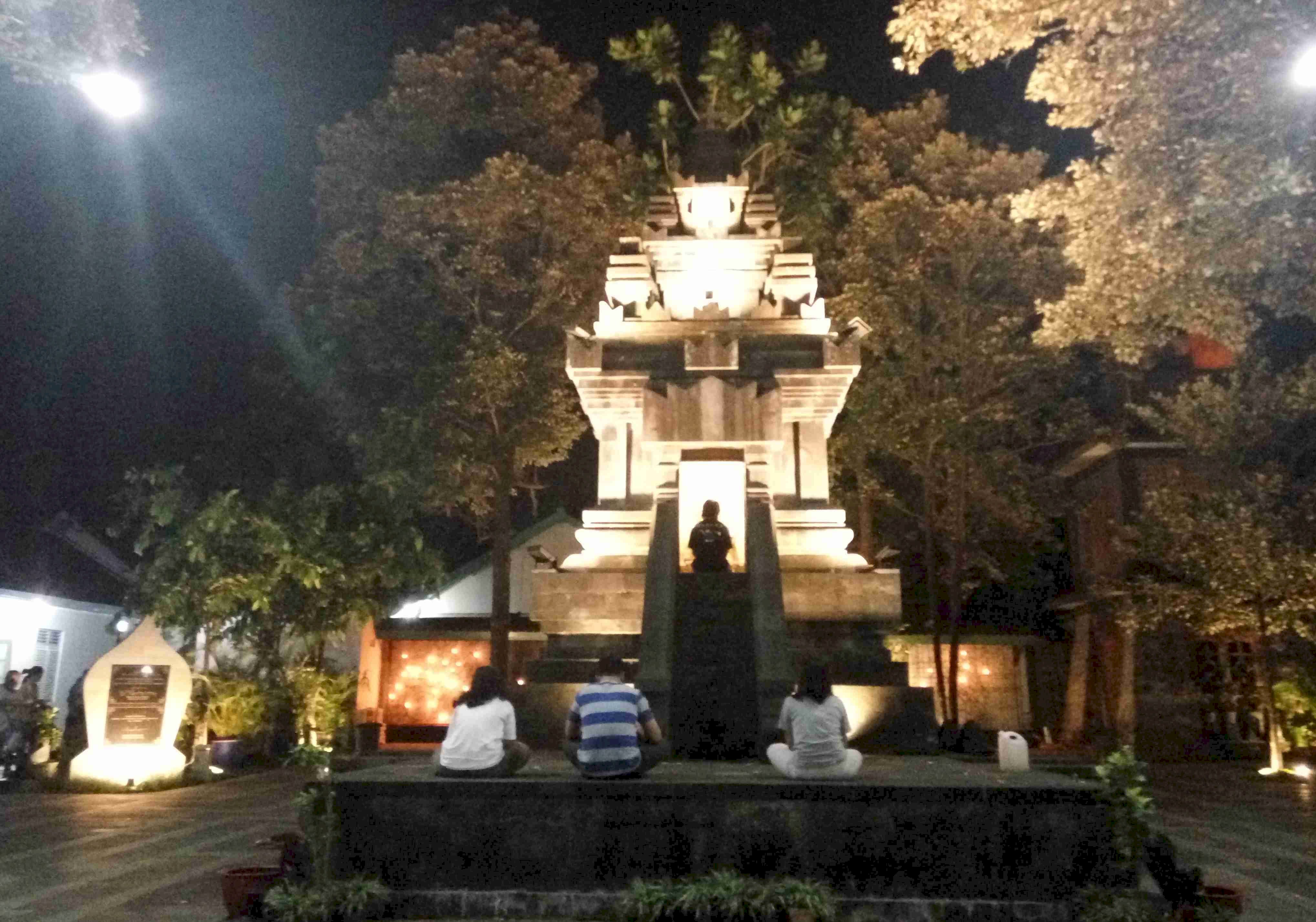 Candi Ganjuran: Kekayaan Arsitektur Multikultural dan Tujuan Ziarah yang Menarik di Yogyakarta, dijogja.co. Candi Ganjuran: Kekayaan Arsitektur Multikultural dan Tujuan Ziarah yang Menarik di Yogyakarta.