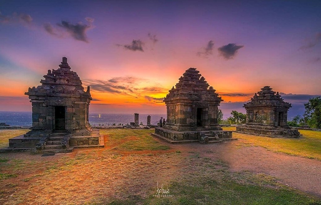 Candi Ijo, Candi Tertinggi di Yogyakarta dengan Pemandangan Luar Biasa, dijogja.co. Candi Ijo, Candi Tertinggi di Yogyakarta dengan Pemandangan Luar Biasa.