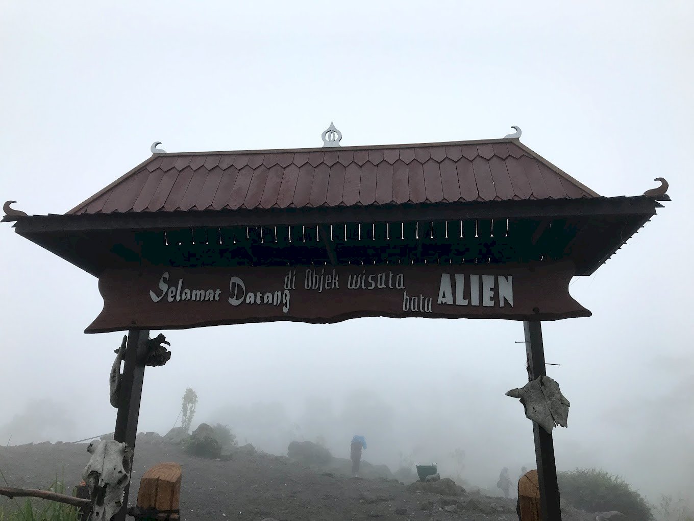 Keajaiban Batu Alien: Kisah Unik Batu Berwajah Manusia di Wisata Lava Merapi, dijogja.co. Keajaiban Batu Alien: Kisah Unik Batu Berwajah Manusia di Wisata Lava Merapi.