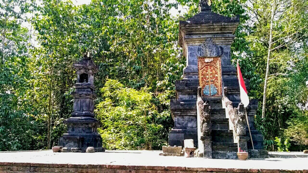 Mengintip Keindahan Petilasan Ki Ageng Mangir di Sendangsari Bantul Yogyakarta, dijogja.co. Mengintip Keindahan Petilasan Ki Ageng Mangir di Sendangsari Bantul Yogyakarta.