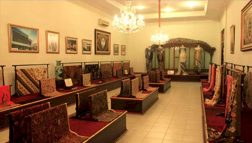 Museum Batik Yogyakarta: Mengenal Lebih Dekat Koleksi dan Sejarahnya, dijogja.co. Museum Batik Yogyakarta: Mengenal Lebih Dekat Koleksi dan Sejarahnya.