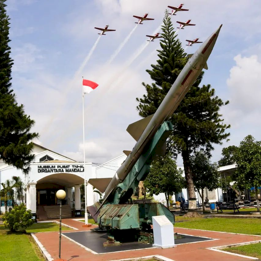 Museum Pesawat TNI-AU Dirgantara Mandala Yogyakarta : Info Harga Tiket Masuk, Jam Buka,  Fasilitas & Foto Terbaru. Museum Dirgantara Mandala Yogyakarta, Tempat Pengabadian Peristiwa Bersejarah TNI AU.