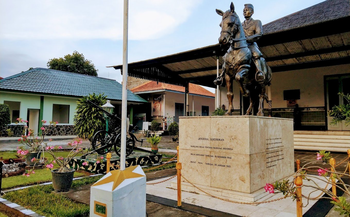 Museum Jenderal Sudirman Yogyakarta: Mengenang Jasa Pahlawan Perang Kemerdekaan, dijogja.co. Museum Jenderal Sudirman Yogyakarta: Mengenang Jasa Pahlawan Perang Kemerdekaan.