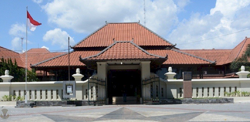 Museum Negeri Sonobudoyo, Pengelola Benda Bersejarah dan Pusat Budaya di Yogyakarta, dijogja.co. Museum Negeri Sonobudoyo, Pengelola Benda Bersejarah dan Pusat Budaya di Yogyakarta.