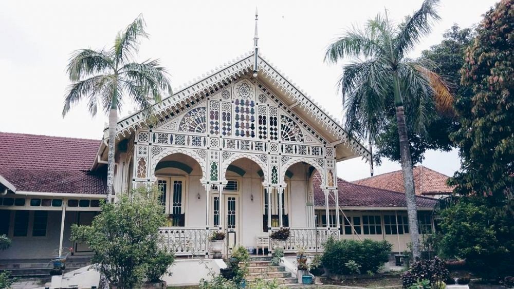 Museum Pura Pakualaman: Mengenal Sejarah Sri Pakualam Melalui Benda-Benda Bersejarah, dijogja.co. Museum Pura Pakualaman: Mengenal Sejarah Sri Pakualam Melalui Benda-Benda Bersejarah.