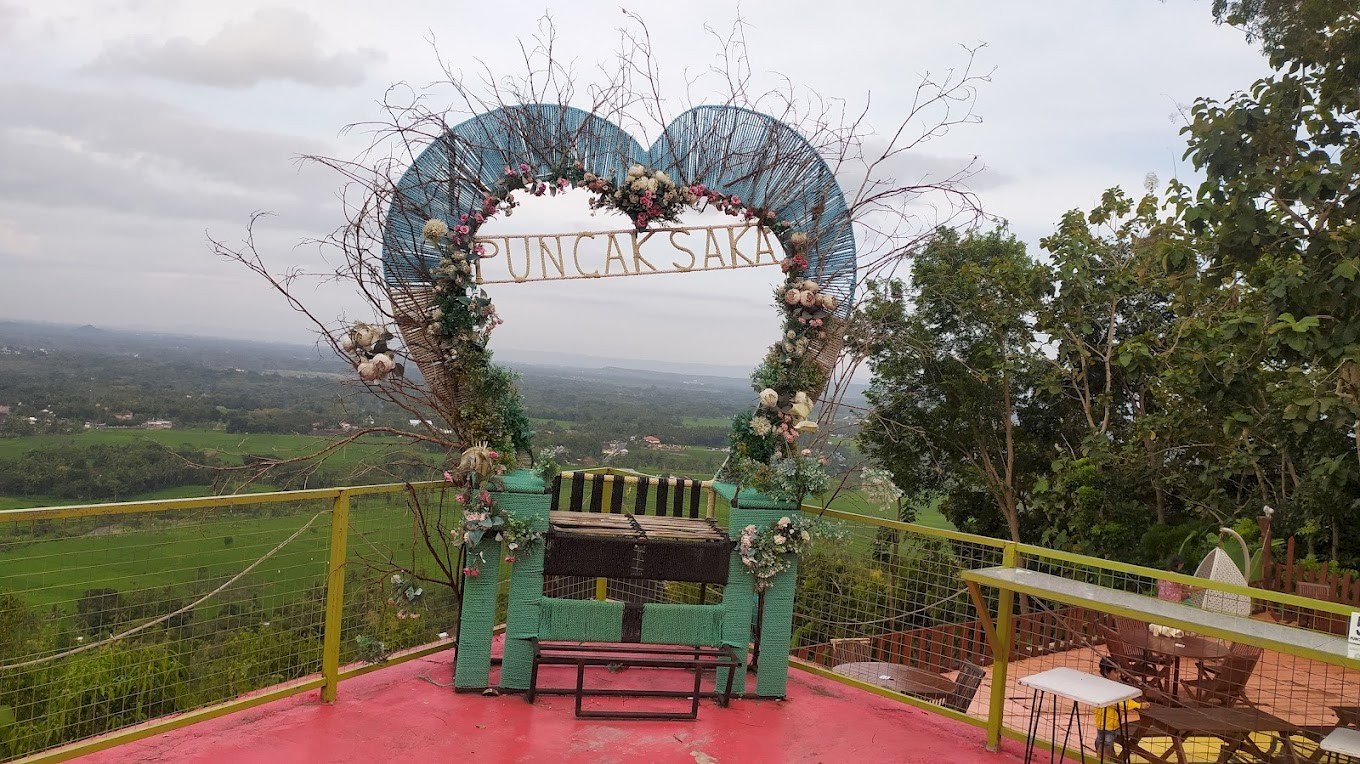 Puncak Saka: Surga Ketinggian di Yogyakarta, dijogja.co. Puncak Saka: Surga Ketinggian di Yogyakarta.