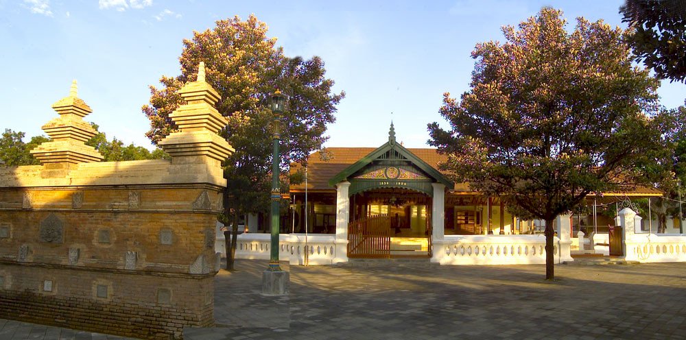 Sejarah dan Keunikan Masjid Kotagede Yogyakarta, dijogja.co. Sejarah dan Keunikan Masjid Kotagede Yogyakarta.